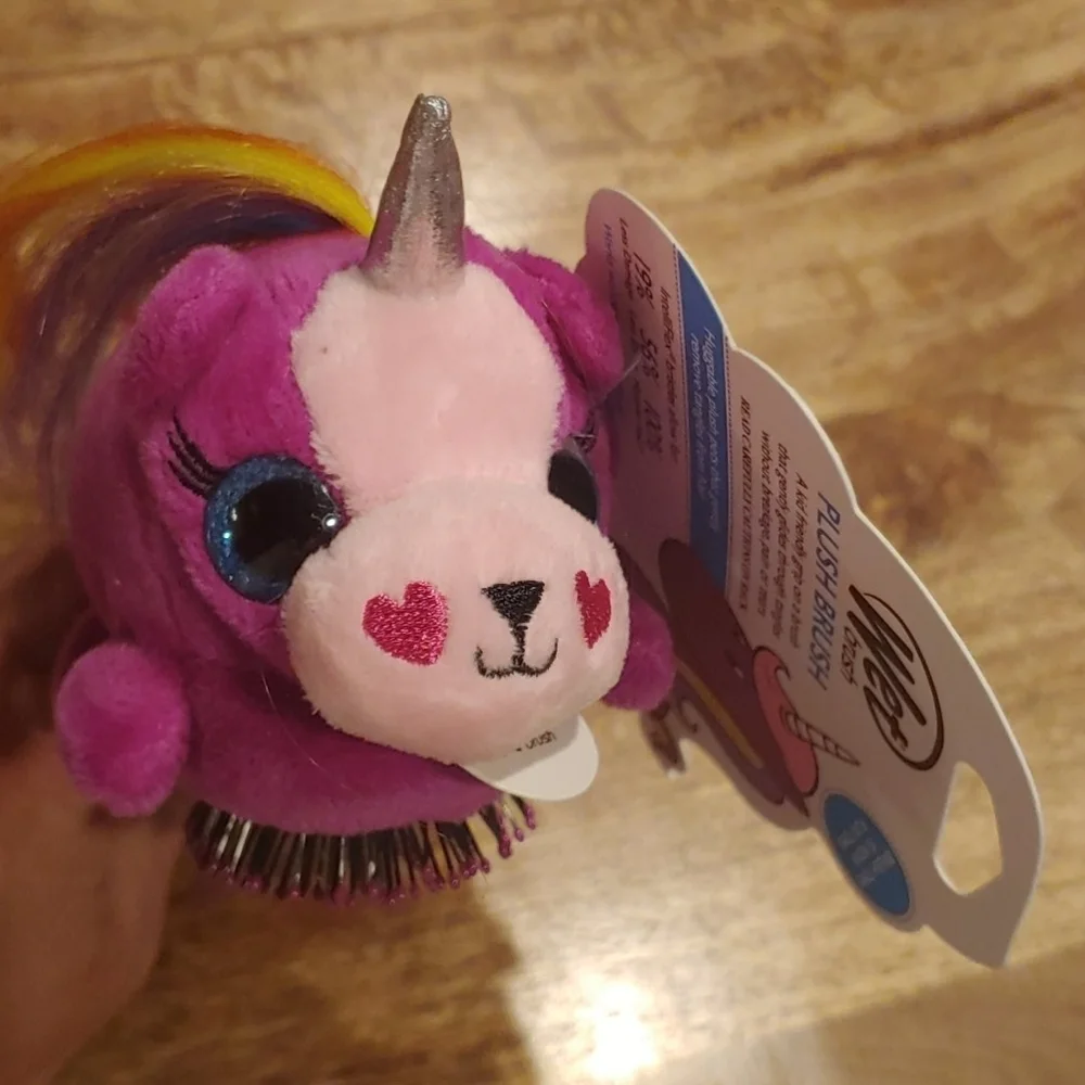 NWT Wet Plush Brush Pony